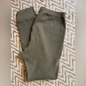 Noble Carriage waffle leggings